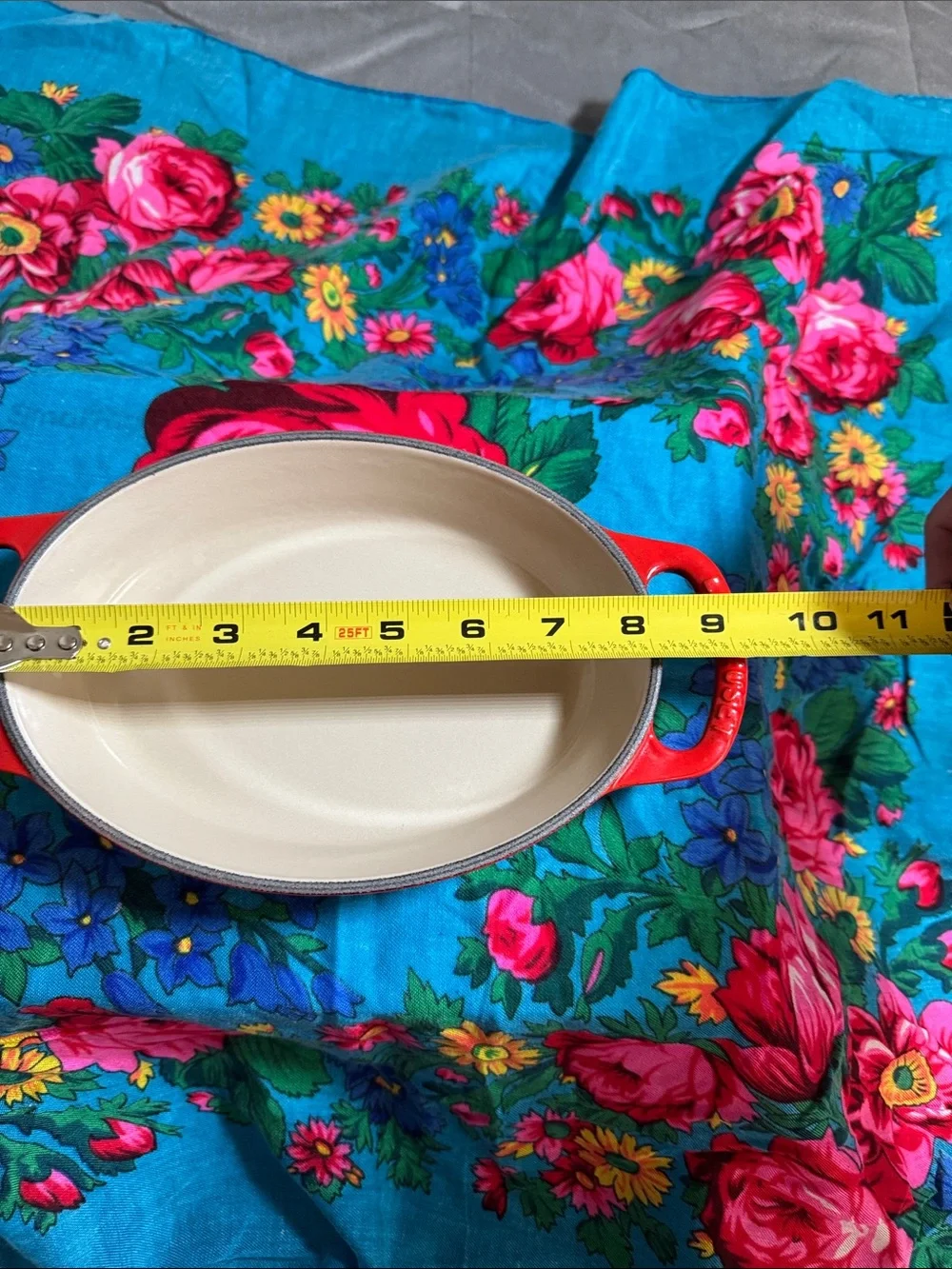 Le Creuset Red Oval 8” Enamel cooking oval baker-server